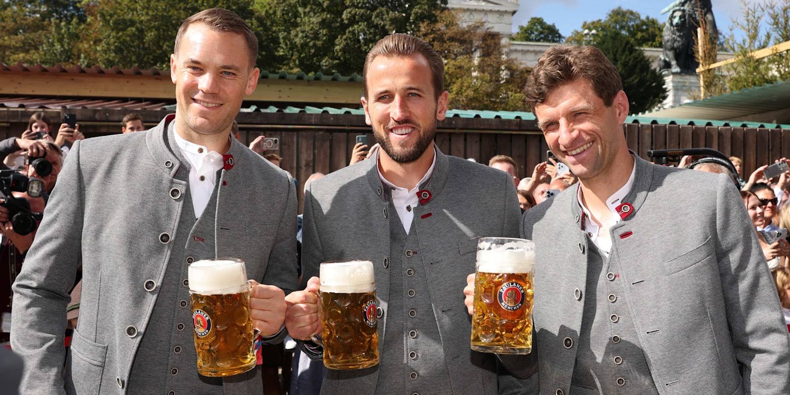 FC Bayern's traditional Wiesn visit